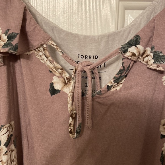 Torrid cold Shoulder Short Sleeve Shirt - Picture 2 of 5